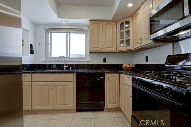 10155 De Soto 116, Chatsworth (los Angeles), CA 91311