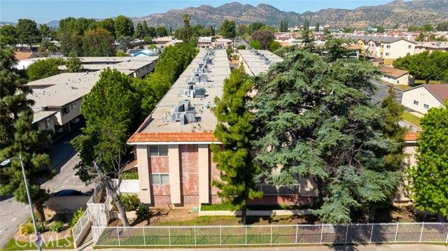 10155 De Soto 116, Chatsworth (los Angeles), CA 91311