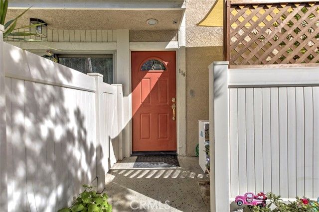 10155 De Soto 116, Chatsworth (los Angeles), CA 91311