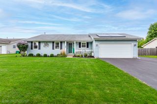 509 Wedgewood Trail, Mchenry, IL 60050
