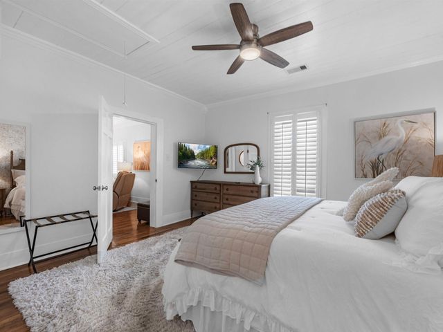 2411 42nd Street, Galveston, TX 77550
