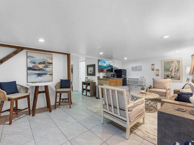 2411 42nd Street, Galveston, TX 77550