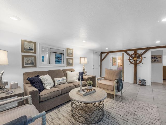 2411 42nd Street, Galveston, TX 77550
