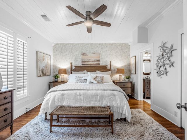 2411 42nd Street, Galveston, TX 77550