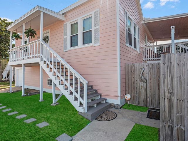2411 42nd Street, Galveston, TX 77550