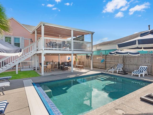 2411 42nd Street, Galveston, TX 77550