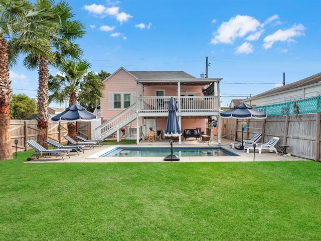 2411 42nd Street, Galveston, TX 77550