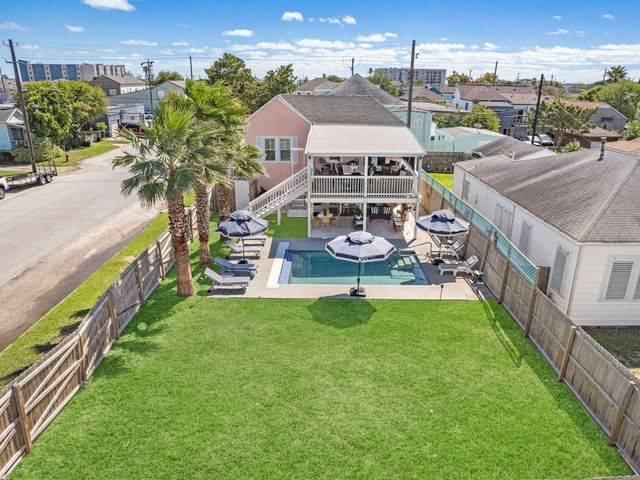 2411 42nd Street, Galveston, TX 77550
