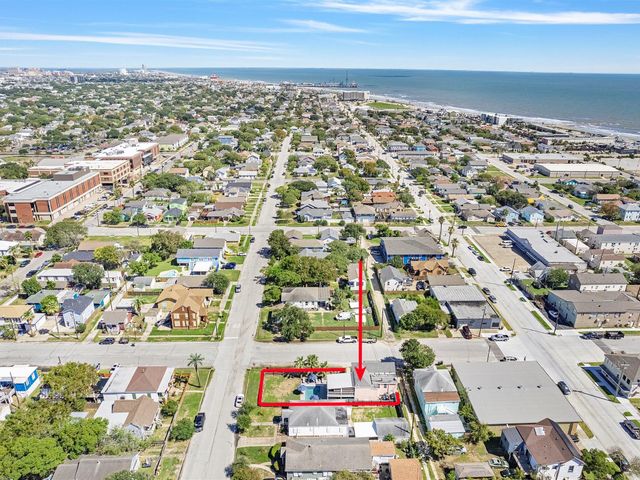 2411 42nd Street, Galveston, TX 77550