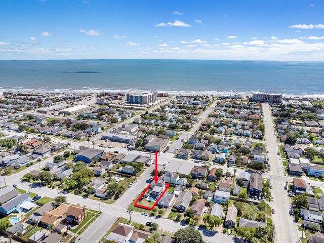 2411 42nd Street, Galveston, TX 77550
