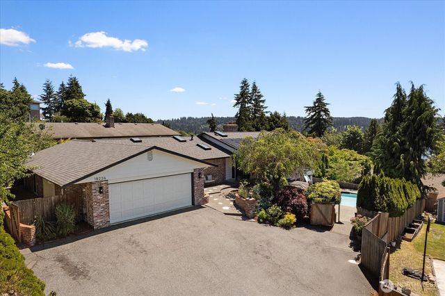 18226 62nd Avenue NE, Kenmore, WA 98028