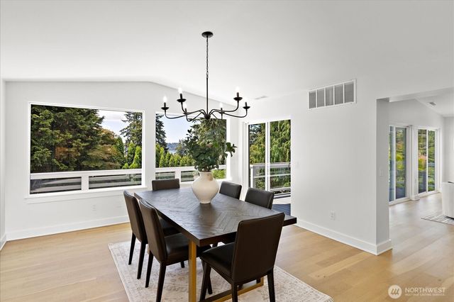 18226 62nd Avenue NE, Kenmore, WA 98028