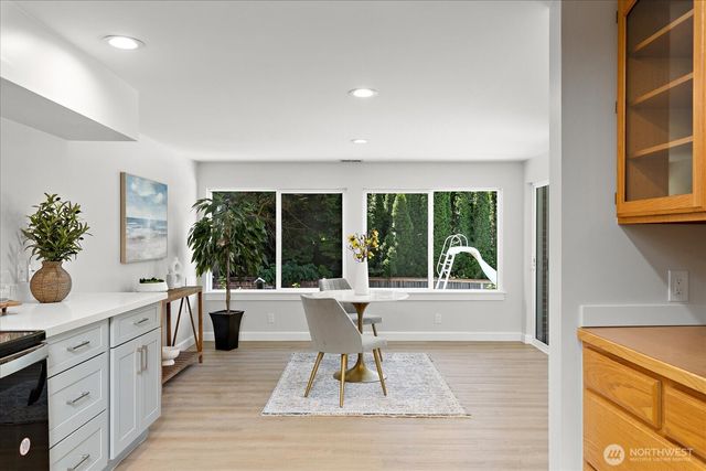 18226 62nd Avenue NE, Kenmore, WA 98028