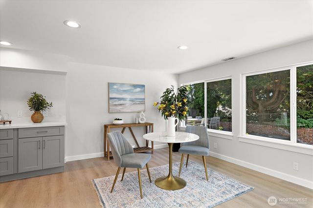 18226 62nd Avenue NE, Kenmore, WA 98028
