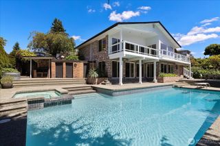 18226 62nd Avenue NE, Kenmore, WA 98028