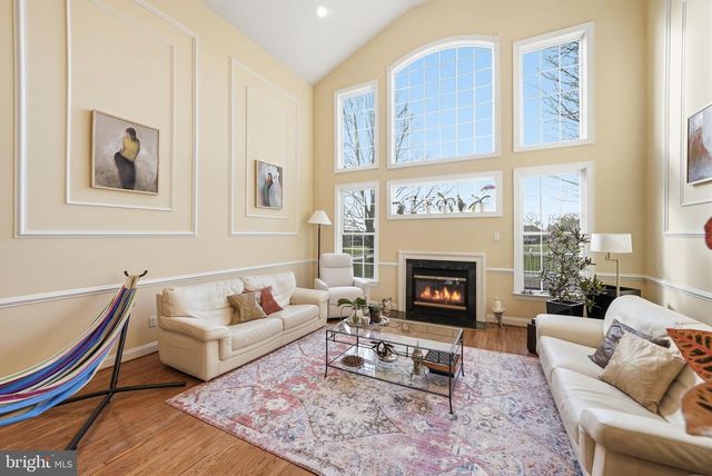 19829 BETHPAGE CT, Ashburn, VA 20147