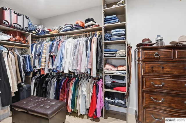 10030 S 162nd Street, Omaha, NE 68136