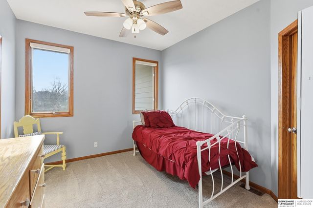 10030 S 162nd Street, Omaha, NE 68136