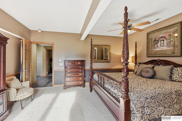 10030 S 162nd Street, Omaha, NE 68136