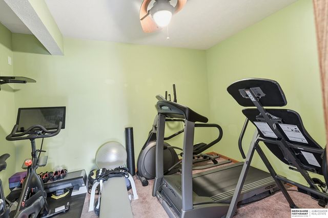 10030 S 162nd Street, Omaha, NE 68136