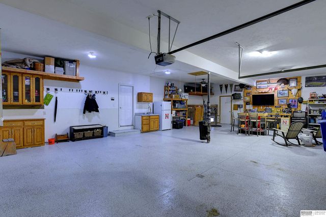 10030 S 162nd Street, Omaha, NE 68136