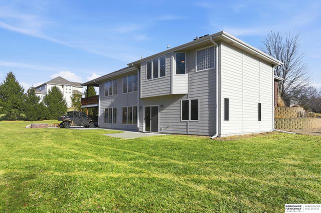 10030 S 162nd Street, Omaha, NE 68136