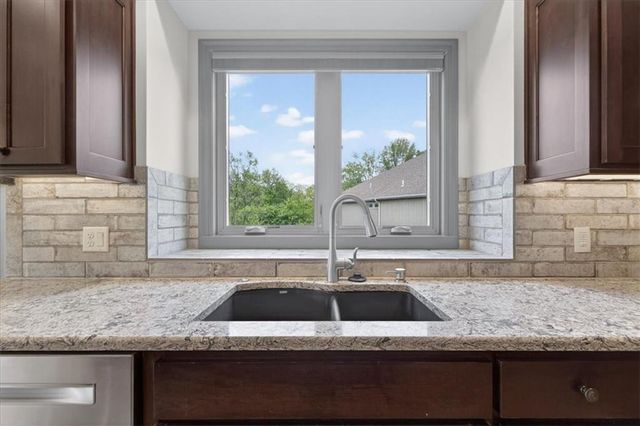 1928 NE Parks Summit Boulevard, Lee's Summit, MO 64064