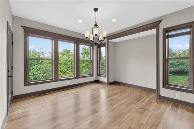 1928 NE Parks Summit Boulevard, Lee's Summit, MO 64064