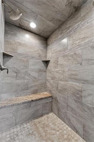 1928 NE Parks Summit Boulevard, Lee's Summit, MO 64064