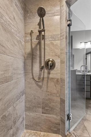 1928 NE Parks Summit Boulevard, Lee's Summit, MO 64064