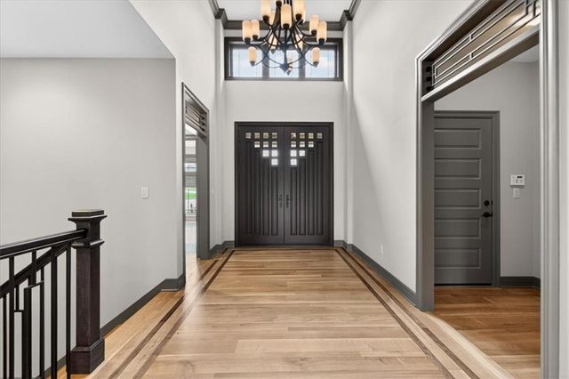 1928 NE Parks Summit Boulevard, Lee's Summit, MO 64064