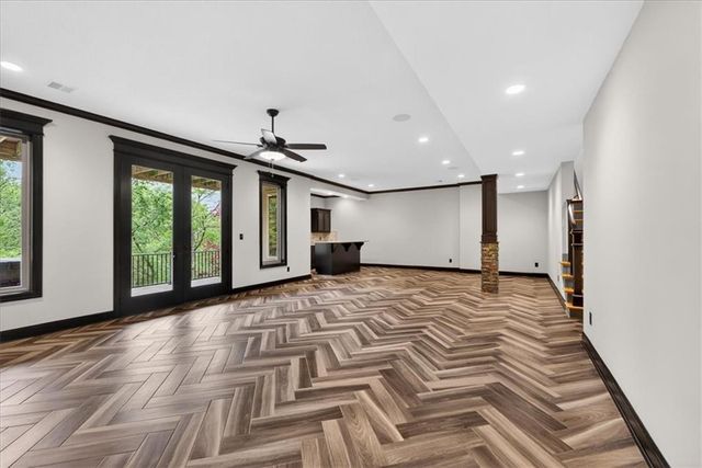 1928 NE Parks Summit Boulevard, Lee's Summit, MO 64064