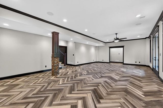 1928 NE Parks Summit Boulevard, Lee's Summit, MO 64064