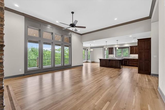 1928 NE Parks Summit Boulevard, Lee's Summit, MO 64064