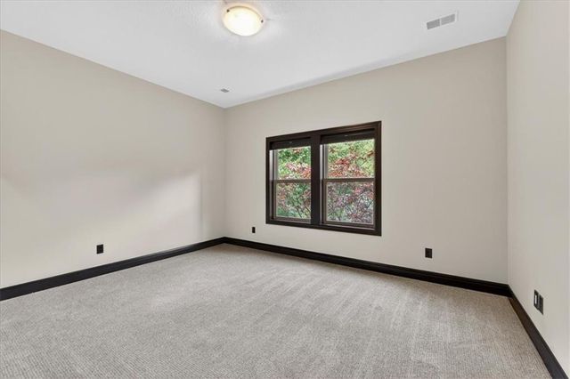 1928 NE Parks Summit Boulevard, Lee's Summit, MO 64064