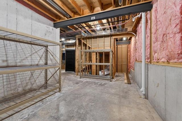 1928 NE Parks Summit Boulevard, Lee's Summit, MO 64064