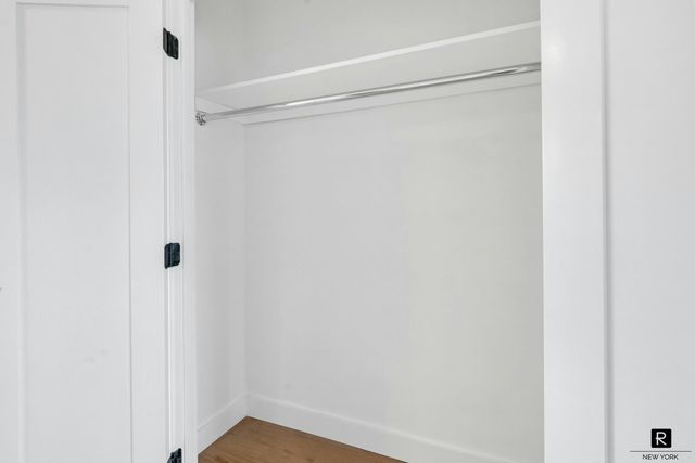 2575 Palisade Ave Apt 10E, New York City, NY 10463
