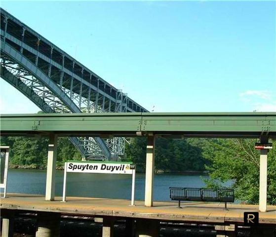 2575 Palisade Ave Apt 10E, New York City, NY 10463