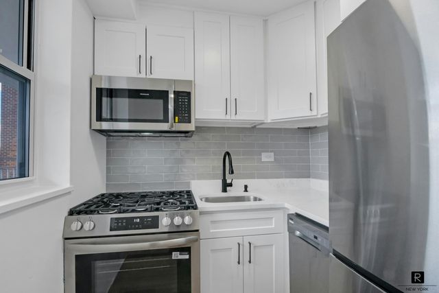 2575 Palisade Ave Apt 10E, New York City, NY 10463