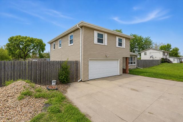 918 N 24TH Street, Council Bluffs, IA 51501