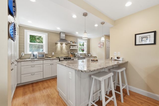 13 Stagg Dr, Natick, MA 01760