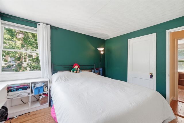 13 Stagg Dr, Natick, MA 01760