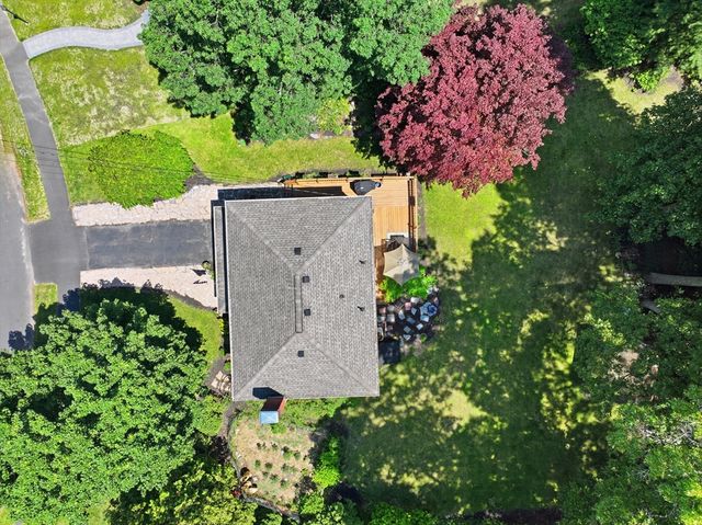 13 Stagg Dr, Natick, MA 01760