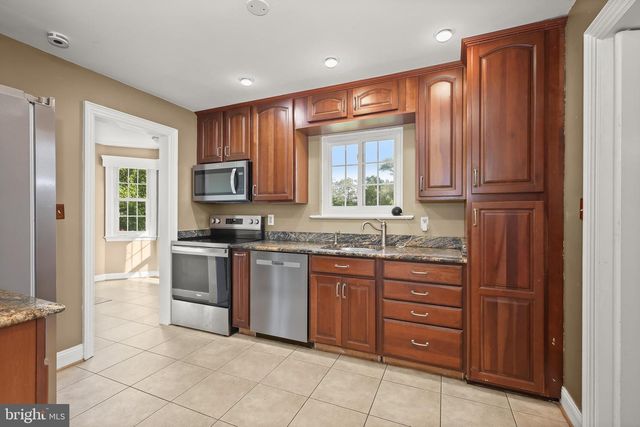 16510 BATCHELLORS FOREST RD, Olney, MD 20832