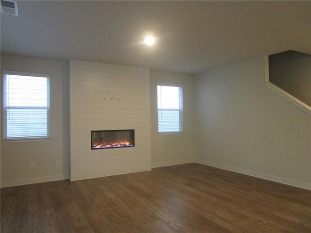 5169 Union Heights Way, Flowery Branch, GA 30542