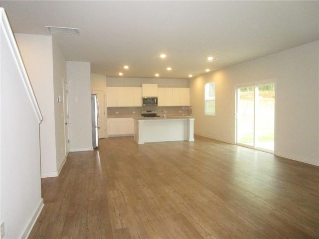5169 Union Heights Way, Flowery Branch, GA 30542