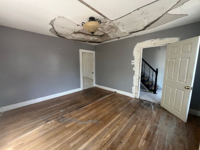 59 Business St, Boston, MA 02136