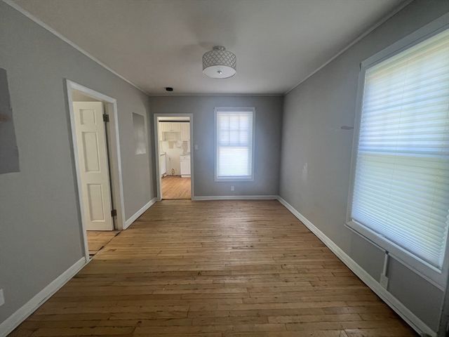 59 Business St, Boston, MA 02136