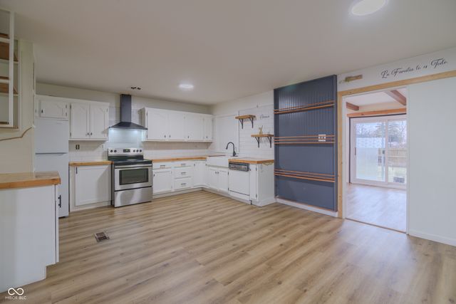 1726 N Campbell Avenue, Indianapolis, IN 46218