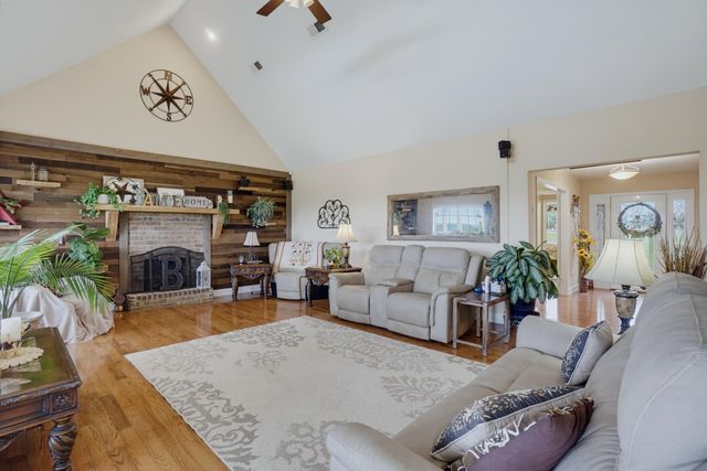 1400 County Road 818, Bryant, AL 35958